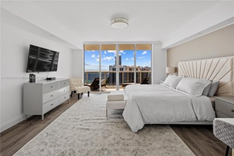 Copropriété à vendre à Hallandale Beach, Floride: 3 chambres, 191.84 m2 № 1291903 - photo 12