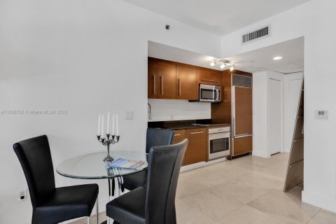 Condominio en venta en Miami, Florida, 50.72 m2 № 1291895 - foto 11