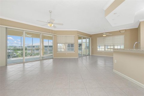 Condominio en venta en Englewood, Florida, 4 dormitorios, 256.5 m2 № 744922 - foto 8