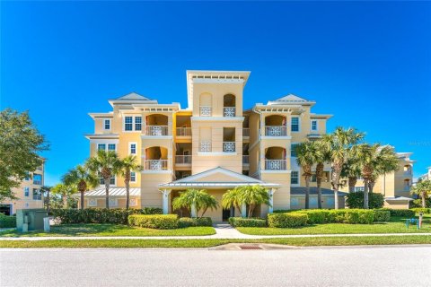 Condominio en venta en Englewood, Florida, 4 dormitorios, 256.5 m2 № 744922 - foto 1