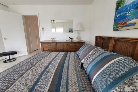 Condo in Miami, Florida, 1 bedroom  № 976546 - photo 13