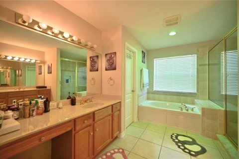 Casa en venta en Land O' Lakes, Florida, 4 dormitorios, 225.94 m2 № 1355964 - foto 21