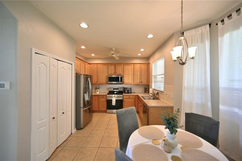 Casa en venta en Land O' Lakes, Florida, 4 dormitorios, 225.94 m2 № 1355964 - foto 7