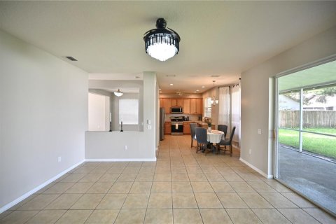 Casa en venta en Land O' Lakes, Florida, 4 dormitorios, 225.94 m2 № 1355964 - foto 8