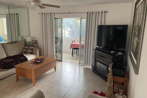 Condominio en venta en Palm Springs, Florida, 2 dormitorios, 92.34 m2 № 913102 - foto 20