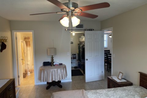 Copropriété à vendre à Palm Springs, Floride: 2 chambres, 92.34 m2 № 913102 - photo 13