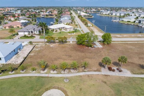 Terreno en venta en Punta Gorda, Florida № 1194497 - foto 2