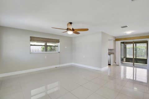 House in Jupiter, Florida 2 bedrooms, 102.75 sq.m. № 1187701 - photo 16