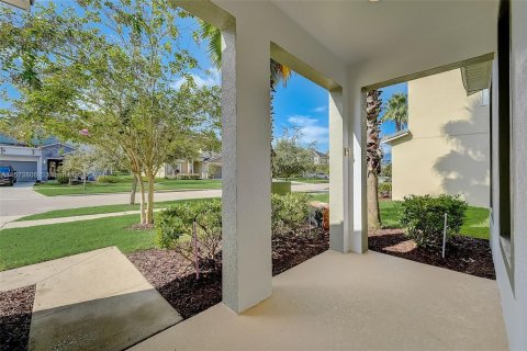 House in Kissimmee, Florida 5 bedrooms, 282.61 sq.m. № 1138527 - photo 6