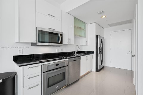 Condominio en alquiler en Miami, Florida, 1 dormitorio, 55.28 m2 № 1355140 - foto 7