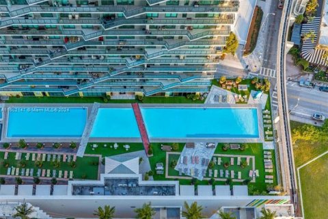 Condo in Miami, Florida, 1 bedroom  № 1355140 - photo 25