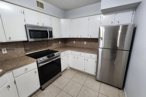 Condo in Hypoluxo, Florida, 3 bedrooms  № 1355103 - photo 4