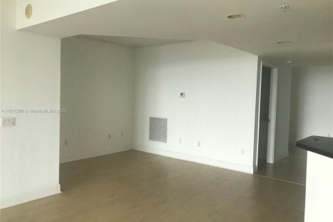 Copropriété à louer à North Miami, Floride: 2 chambres, 161.93 m2 № 1355139 - photo 2