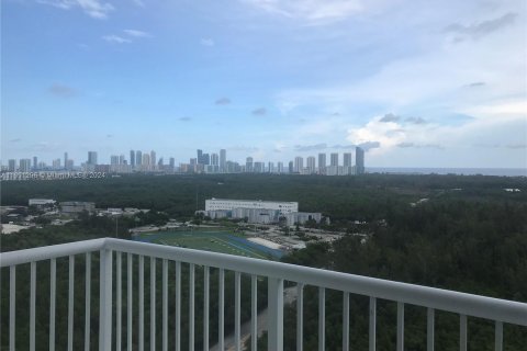 Copropriété à louer à North Miami, Floride: 2 chambres, 161.93 m2 № 1355139 - photo 8