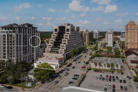 Commercial property in Coral Gables, Florida № 670279 - photo 25