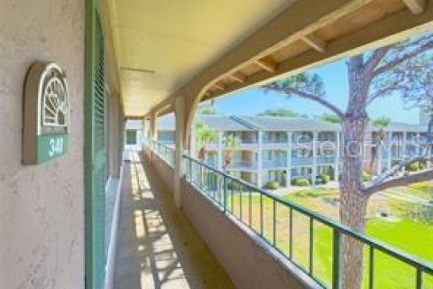 Condominio en alquiler en Altamonte Springs, Florida, 2 dormitorios, 92.16 m2 № 1359162 - foto 3