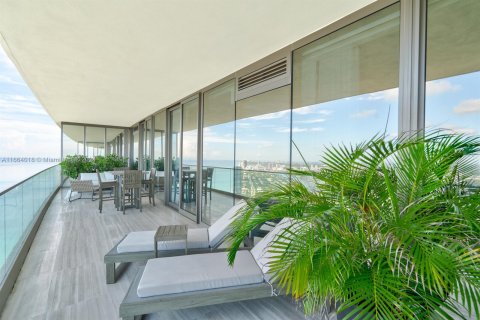 Condominio en alquiler en Sunny Isles Beach, Florida, 4 dormitorios, 249.16 m2 № 1375609 - foto 22