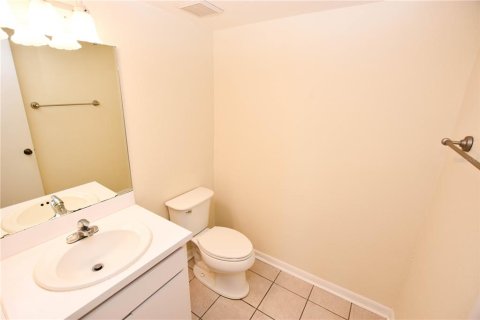 Condo in Lakeland, Florida, 2 bedrooms  № 1387353 - photo 13