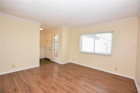 Condo in Lakeland, Florida, 2 bedrooms  № 1387353 - photo 10