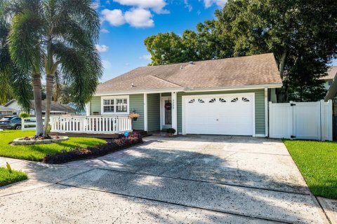 Villa ou maison à vendre à Largo, Floride: 3 chambres, 144.74 m2 № 1347384 - photo 2