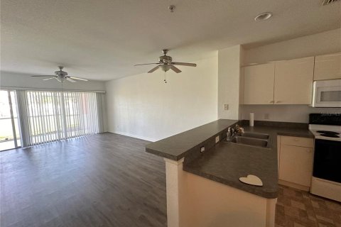 Condo in Punta Gorda, Florida, 2 bedrooms  № 1134240 - photo 7