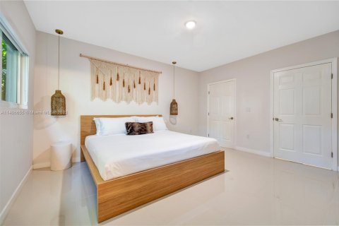 Appartement à louer à Bay Harbor Islands, Floride: 2 chambres, 102.19 m2 № 565015 - photo 20