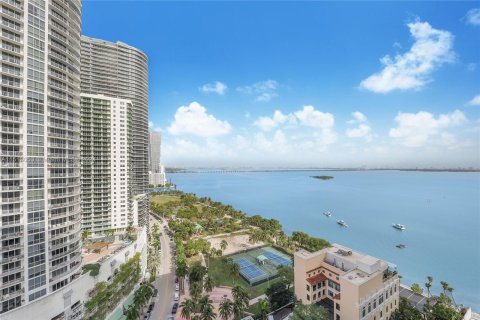 Condominio en venta en Miami, Florida, 2 dormitorios, 148.83 m2 № 944521 - foto 16