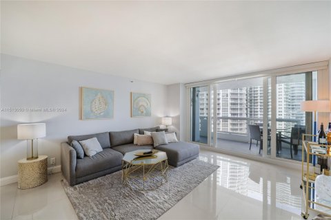 Copropriété à vendre à Miami, Floride: 2 chambres, 148.83 m2 № 944521 - photo 12