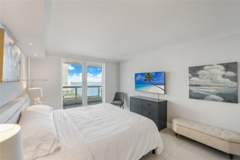 Condominio en venta en Miami, Florida, 2 dormitorios, 148.83 m2 № 944521 - foto 5