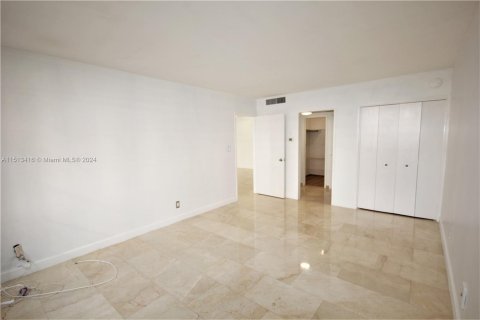 Condominio en venta en Miami Beach, Florida, 2 dormitorios, 96.62 m2 № 944587 - foto 19