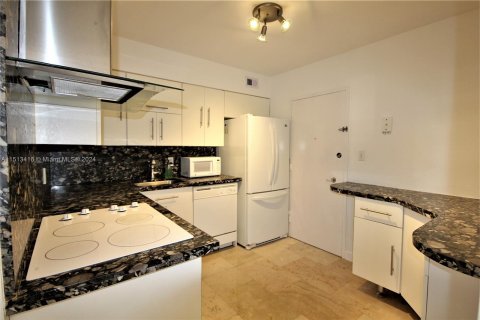 Condominio en venta en Miami Beach, Florida, 2 dormitorios, 96.62 m2 № 944587 - foto 9