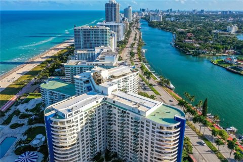 Condominio en venta en Miami Beach, Florida, 2 dormitorios, 96.62 m2 № 944587 - foto 24