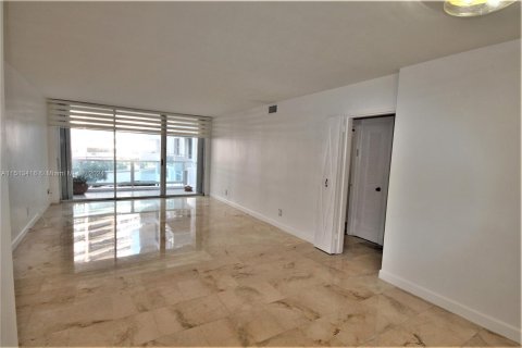 Condominio en venta en Miami Beach, Florida, 2 dormitorios, 96.62 m2 № 944587 - foto 3