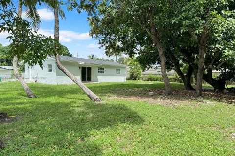 Casa en venta en Miami Gardens, Florida, 3 dormitorios, 94.02 m2 № 1331578 - foto 15