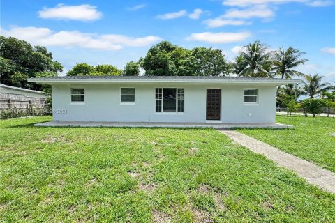 Villa ou maison à vendre à Miami Gardens, Floride: 3 chambres, 94.02 m2 № 1331578 - photo 11