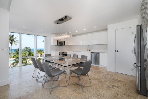 Condominio en venta en Key Biscayne, Florida, 2 dormitorios, 174.19 m2 № 1078711 - foto 7