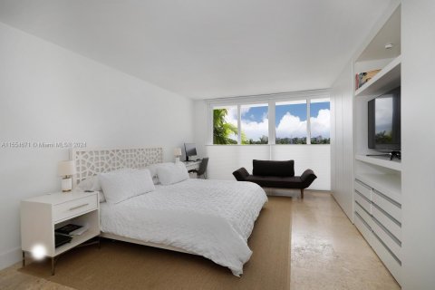 Condominio en venta en Key Biscayne, Florida, 2 dormitorios, 174.19 m2 № 1078711 - foto 13