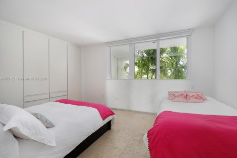 Condominio en venta en Key Biscayne, Florida, 2 dormitorios, 174.19 m2 № 1078711 - foto 16