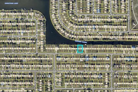 Land in Cape Coral, Florida № 821520 - photo 1