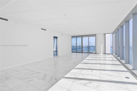 Condo in Miami, Florida, 4 bedrooms  № 876147 - photo 22