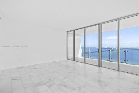 Condo in Miami, Florida, 4 bedrooms  № 876147 - photo 16