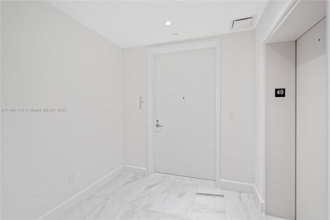 Condo in Miami, Florida, 4 bedrooms  № 876147 - photo 10