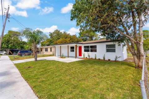Villa ou maison à vendre à Delray Beach, Floride: 3 chambres, 90.95 m2 № 1206844 - photo 1