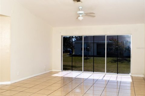 Casa en venta en Cape Coral, Florida, 3 dormitorios, 131.74 m2 № 1007782 - foto 5