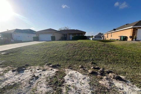 House in Cape Coral, Florida 3 bedrooms, 131.74 sq.m. № 1007782 - photo 18