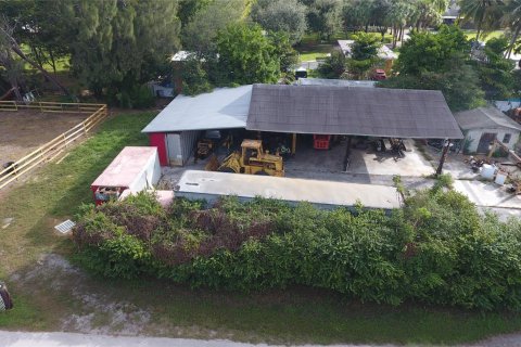 Villa ou maison à vendre à Davie, Floride: 3 chambres, 676.14 m2 № 880659 - photo 20