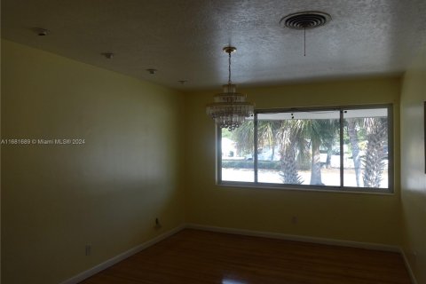 Casa en venta en Hollywood, Florida, 3 dormitorios, 167.32 m2 № 1413481 - foto 9