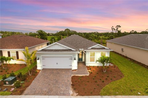 Villa ou maison à vendre à Punta Gorda, Floride: 2 chambres, 187.57 m2 № 1123904 - photo 1