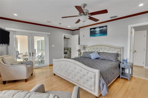 Casa en venta en Pompano Beach, Florida, 5 dormitorios, 239.69 m2 № 700449 - foto 10