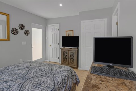 Casa en venta en Pompano Beach, Florida, 5 dormitorios, 239.69 m2 № 700449 - foto 17